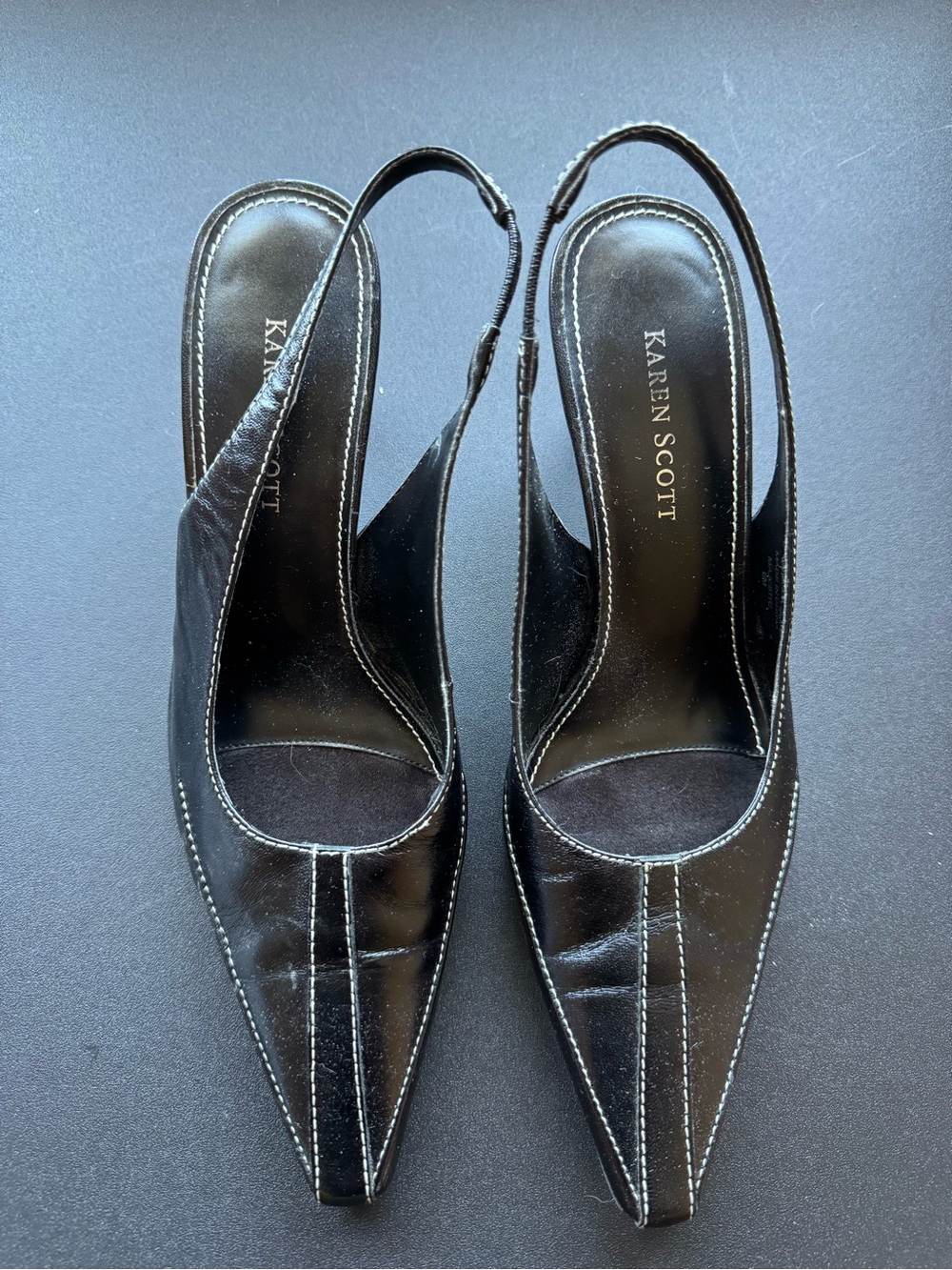 Karen Scott Black Pointed Slingback Pumps with White Stitching